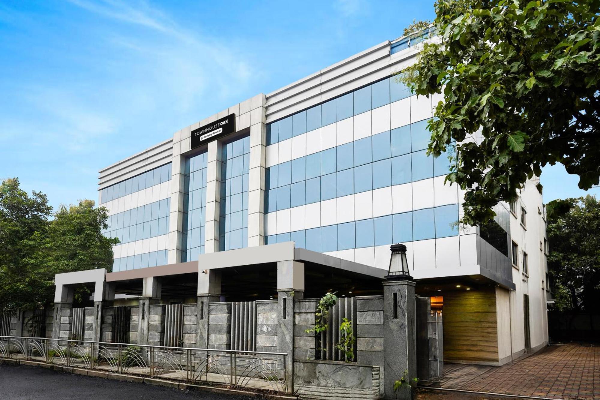 Super Townhouse Oak Alandur Near Chennai Airport Formerly Vijay Park Εξωτερικό φωτογραφία