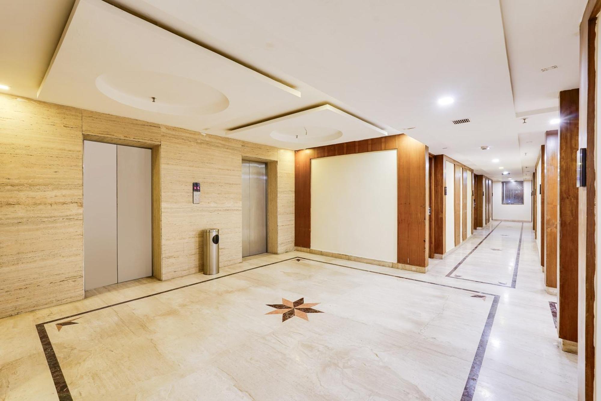 Super Townhouse Oak Alandur Near Chennai Airport Formerly Vijay Park Εξωτερικό φωτογραφία