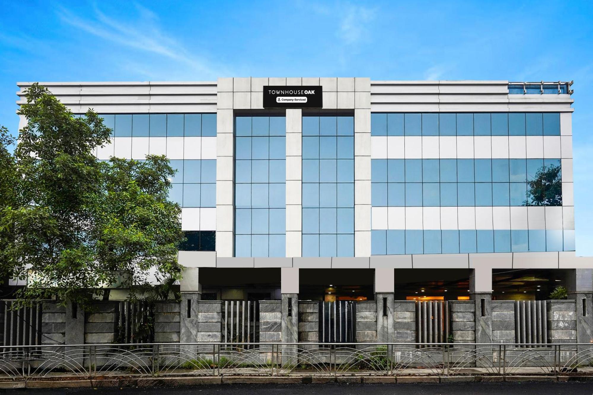 Super Townhouse Oak Alandur Near Chennai Airport Formerly Vijay Park Εξωτερικό φωτογραφία