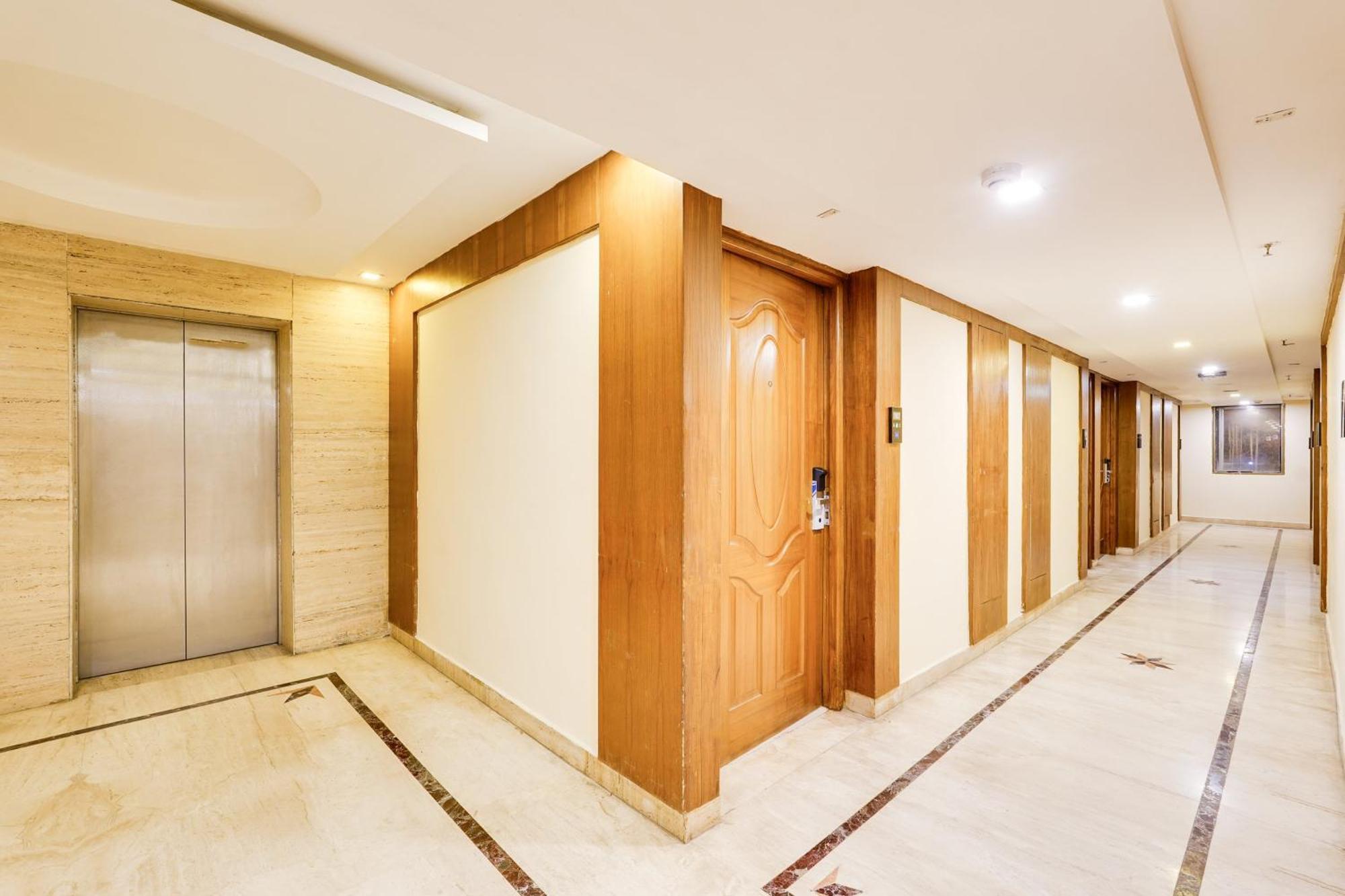Super Townhouse Oak Alandur Near Chennai Airport Formerly Vijay Park Εξωτερικό φωτογραφία
