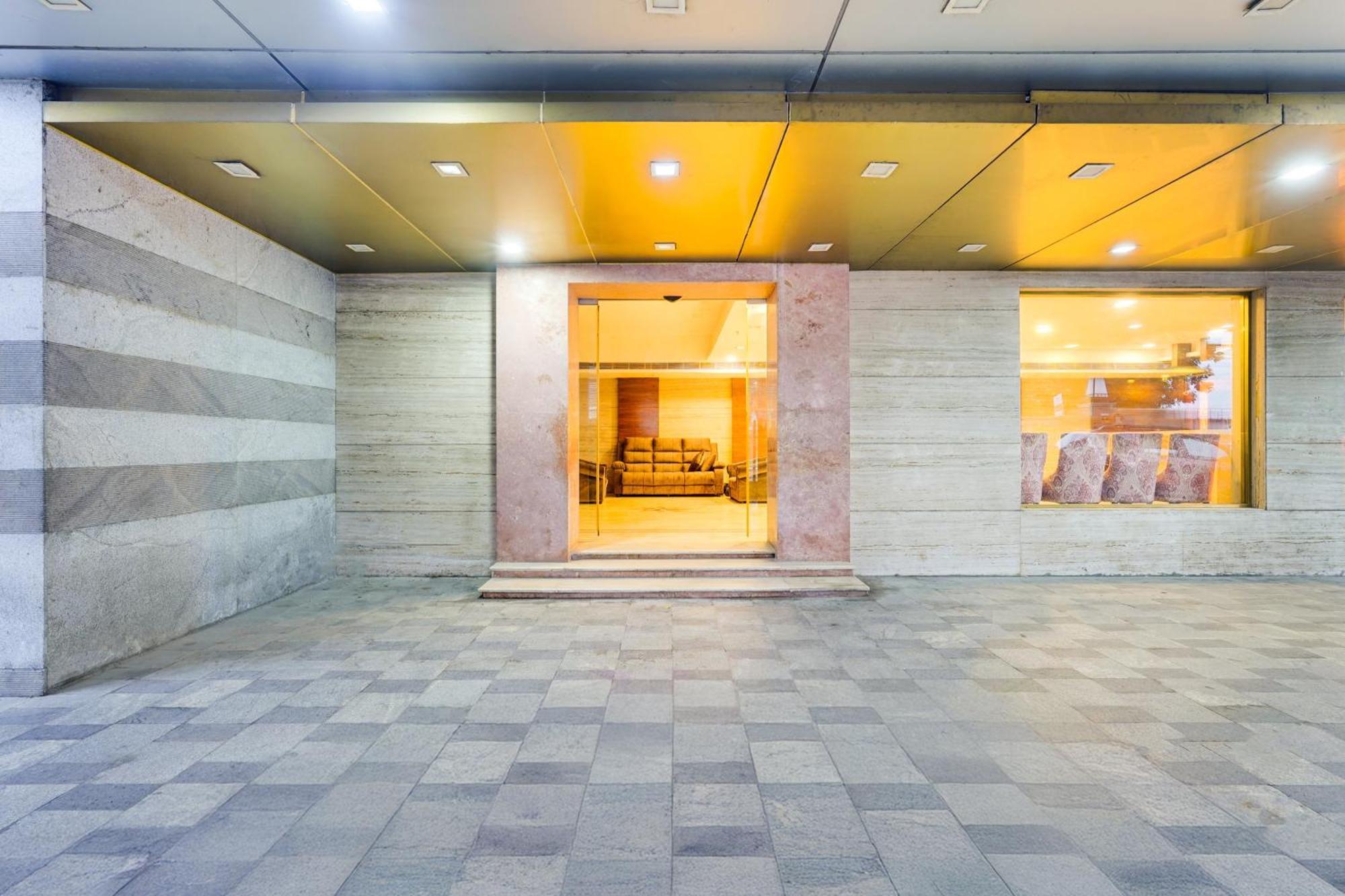 Super Townhouse Oak Alandur Near Chennai Airport Formerly Vijay Park Εξωτερικό φωτογραφία