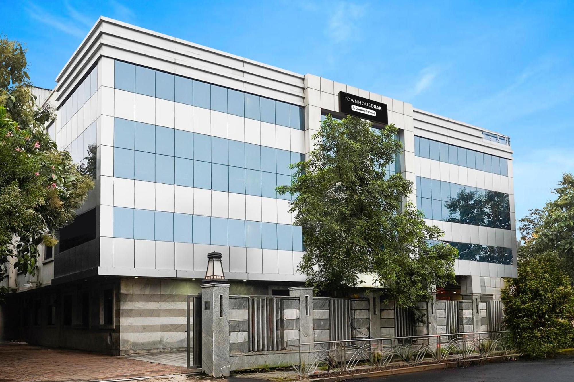 Super Townhouse Oak Alandur Near Chennai Airport Formerly Vijay Park Εξωτερικό φωτογραφία